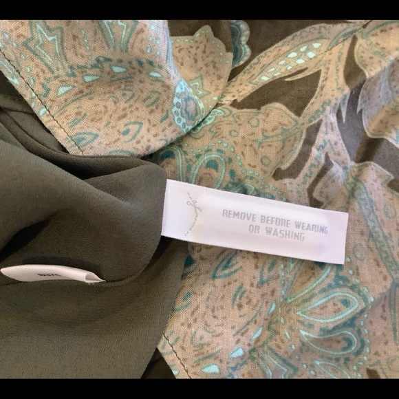 Ann Taylor Loft tank - Picture 6 of 6